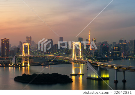 Tokyo Tower and Rainbow Bridge in Japan Tokyo Tower and Rainbow Bridge in Japan 32642881