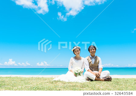 Resort wedding 32643584