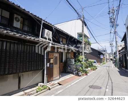 名古屋西區延吉寺附近老街道排圓寺les Piliers 32644623