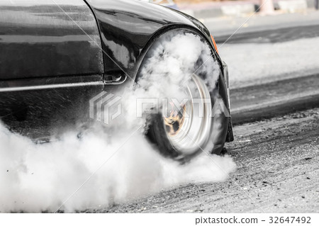 Front wheel drive drag racing car at start line Front wheel drive drag racing car at start line 32647492