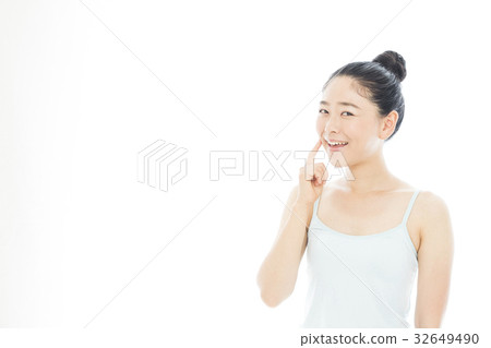 Beauty Image White Back 32649490