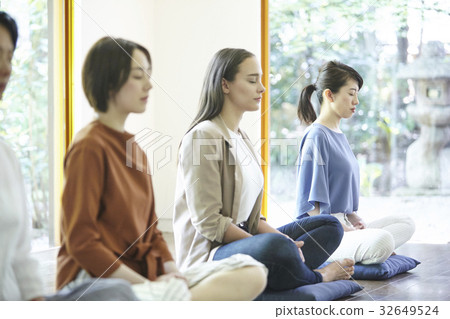 Experience Zazen Foreigner Experience Zazen Foreigner 32649524