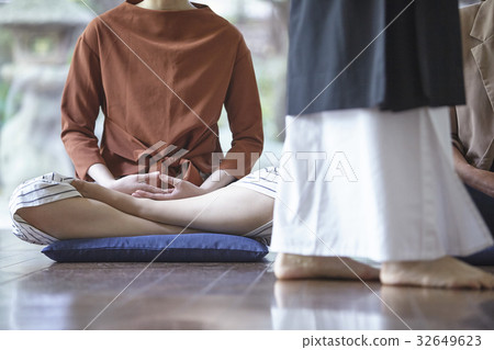 Zazen experience Zazen experience 32649623