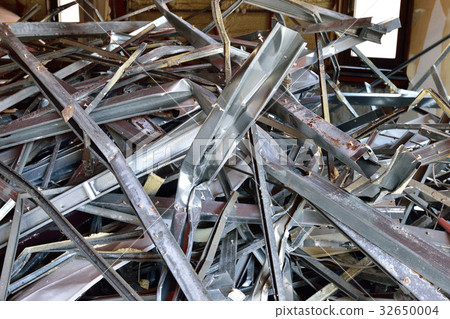 Dismantling scrap aluminum Dismantling scrap aluminum 32650004