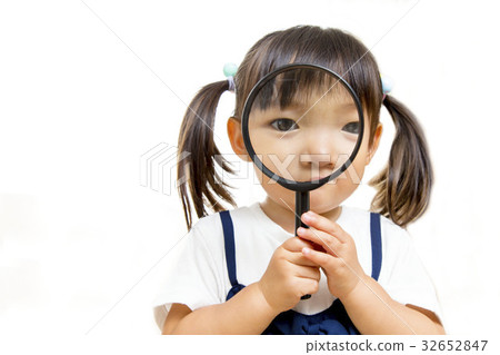 Young girls except magnifying glasses 32652847