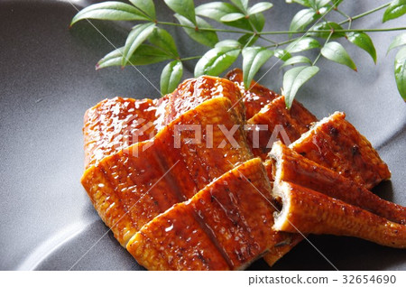 鰻魚烤 32654690