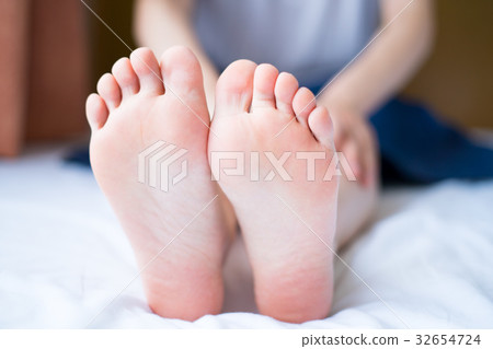 女腳底 32654724