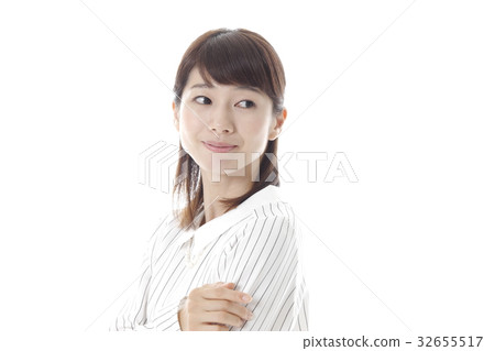 Female portrait Female portrait 32655517