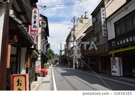 Kinosaki Onsen hot water village street Kinosaki Onsen hot water village street 32656383