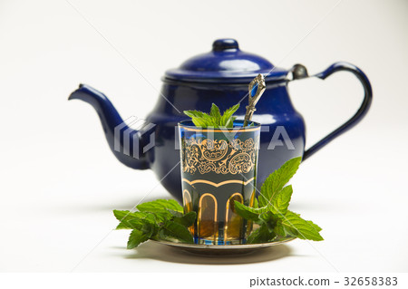 Traditional Arab mint tea, white background 32658383