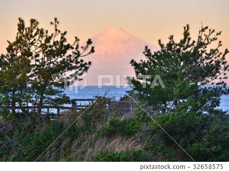 Landscape from Tateishi Park-88323 32658575