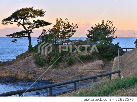 Landscape from Tateishi Park-88324 32658576