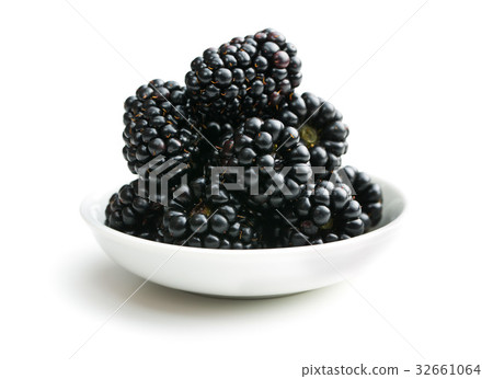 Tasty ripe blackberries. Tasty ripe blackberries. 32661064