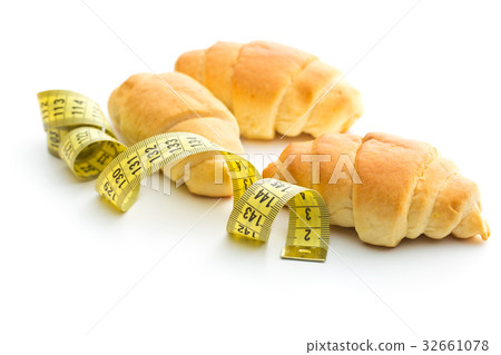 Tasty buttery croissants 32661078