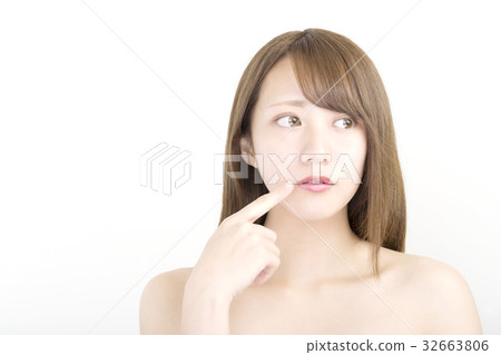 我感到困擾的女人 32663806