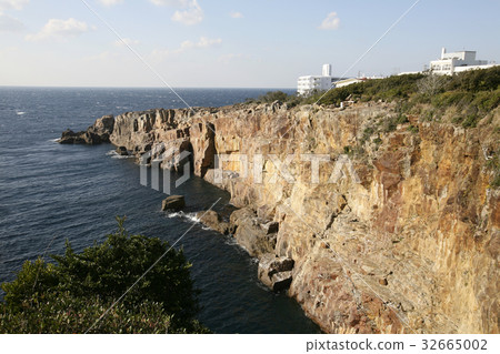 Nanki Shirahama three-step wall 32665002