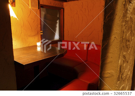 Restaurant Interior 32665537