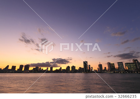 Tokyo Harbor Rainbow Bridge Sunset Panorama 32666235