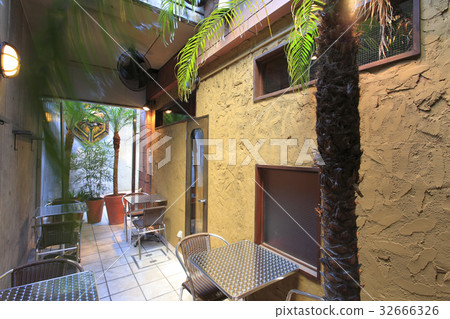 露台餐廳 32666326