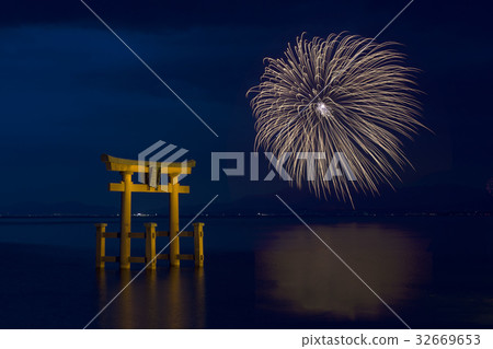 大津滋賀煙花匯演和水下牌坊 大津滋賀煙花匯演和水下牌坊 32669653