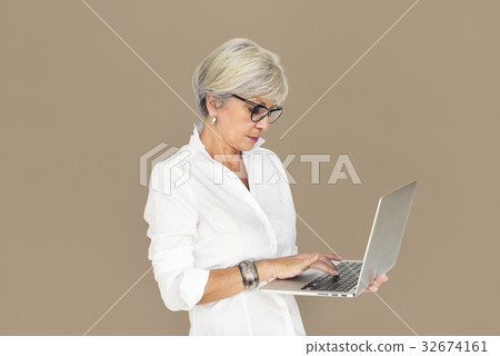Caucasian Business Woman Laptop Unhappy Caucasian Business Woman Laptop Unhappy 32674161