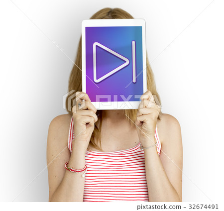 Multimedia Entertainment Next Button Interface Multimedia Entertainment Next Button Interface 32674491