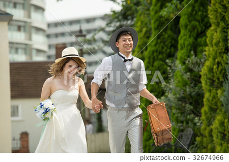 Bridal garden wedding casual image Bridal garden wedding casual image 32674966