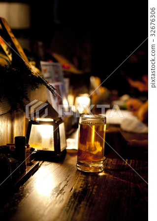 Izakaya counter 32676306