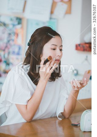 化妝品 化妝 女生 32676387