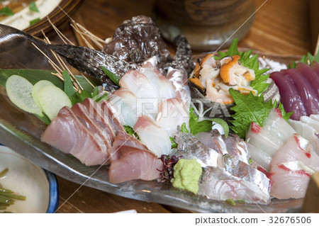 生魚片拼盤 32676506