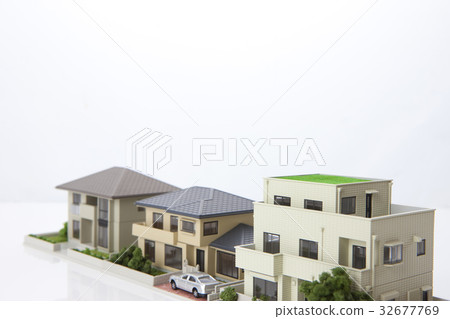 A house 32677769