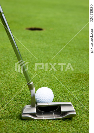 Putter shot Putter shot 32678920