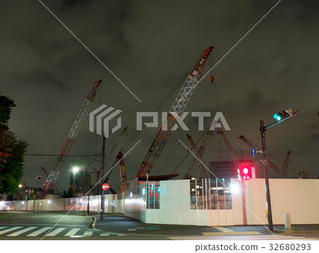 國家體育場正在建設中 國家體育場正在建設中 32680293