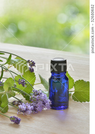 Aromatic oil lavender mint 32680682