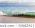 Maui Kaanapali waves 32682911