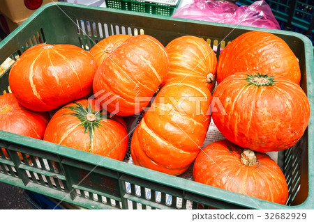 Pumpkin 32682929