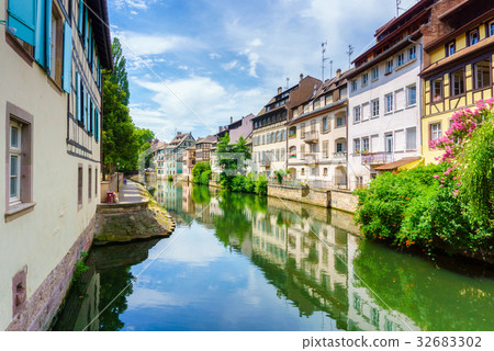 Strasbourg, Alsace, France 32683302