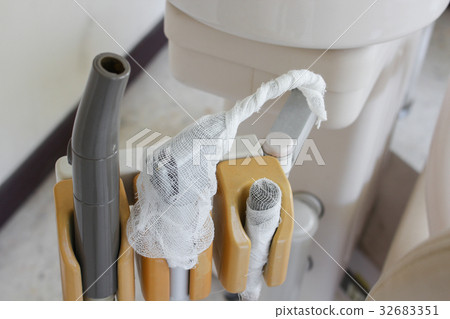 Medical equipment that with gauze wrap  32683351