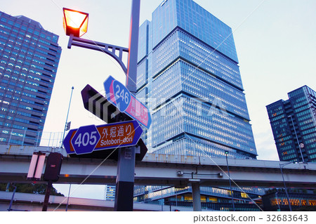 Akasaka Mitsuke city scenery 32683643