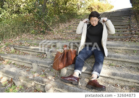一個人 一個人 32684873