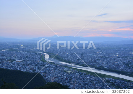 Gifu city area, the streets of the night 32687202