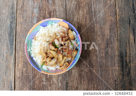 Sago beetle worm Red palm weevil Fried in rice  32688452