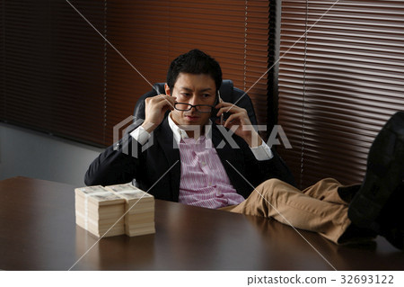 A little bit of a businessman 32693122