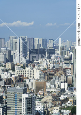 Tokyo scenery Mita area towards Tamachi 32694177