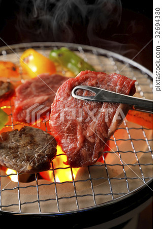  Grilled meat 32694380