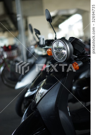 公共摩托車自行車停車場 32694735
