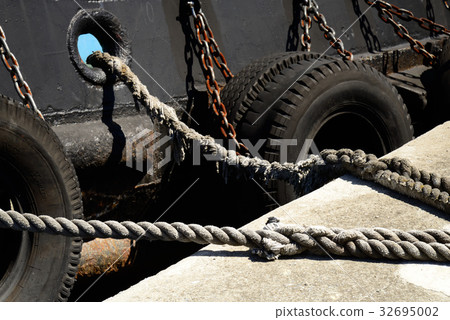 Ship rope rope rope rope mooring rope rope tires base klong port killon port pier harbor north taiwan port duomo 32695002