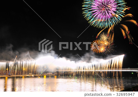 尼亞加拉和飆升 32695947