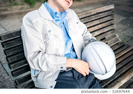 累了的工人 32697644