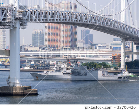 新西蘭海軍護衛艦'Te Kaha'_2通過彩虹橋_2 新西蘭海軍護衛艦'Te Kaha'_2通過彩虹橋_2 32700420